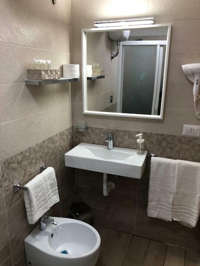 La Casina Di Lia In Via Dei Tribunali Νάπολη Εξωτερικό φωτογραφία
